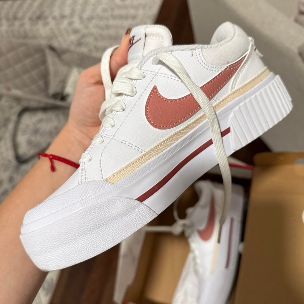 nike women court legacy lift